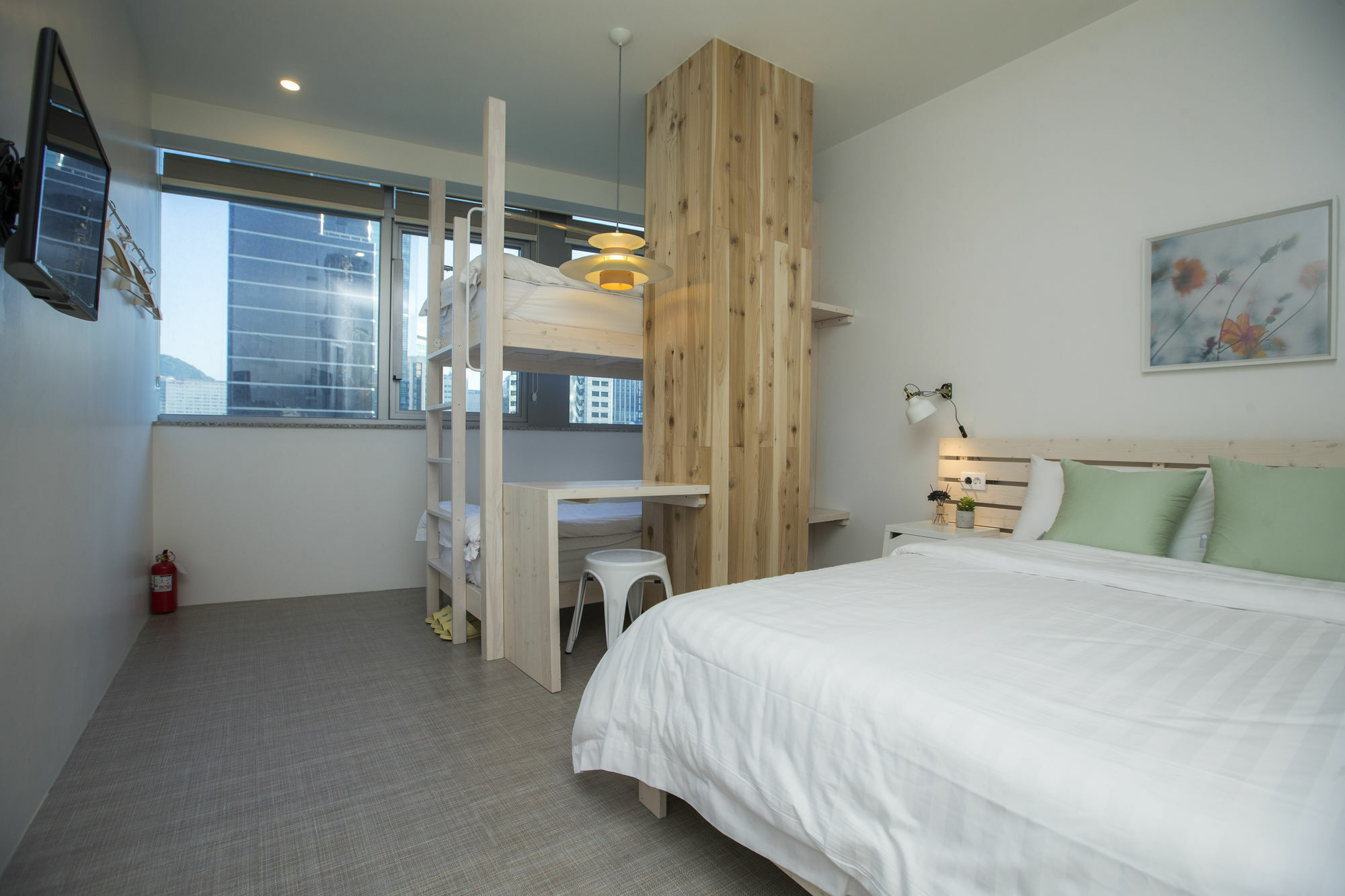 Haru Hostel *